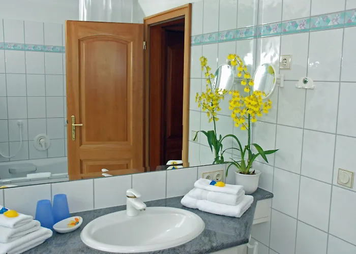 בית הארחה Hauptmann Pörtschach am Wörthersee